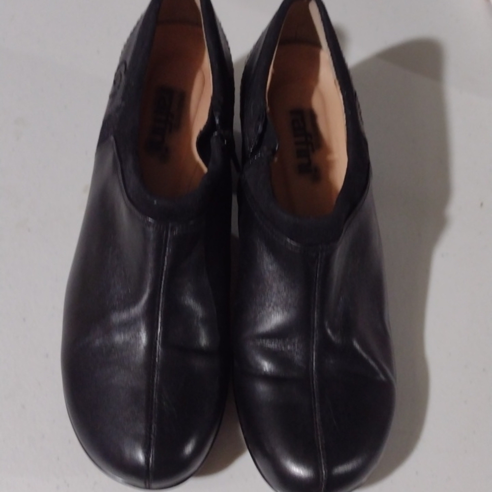 UMBERTO raffini shoes size 39 euro 7 USA Black  leather Uppers  ankle boots - Picture 2 of 8